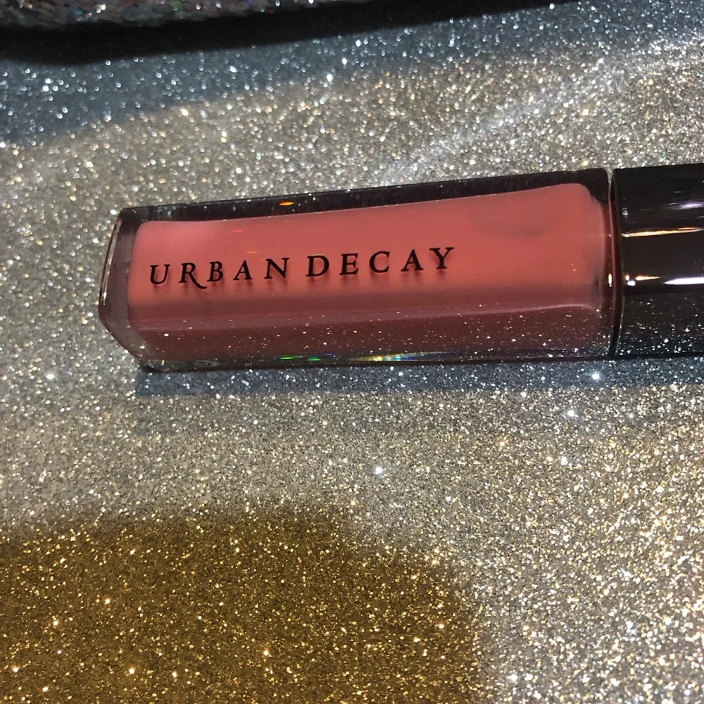 BNIB! Urban Decay Vice Plumping Shine Balm in Los Feliz 💖
